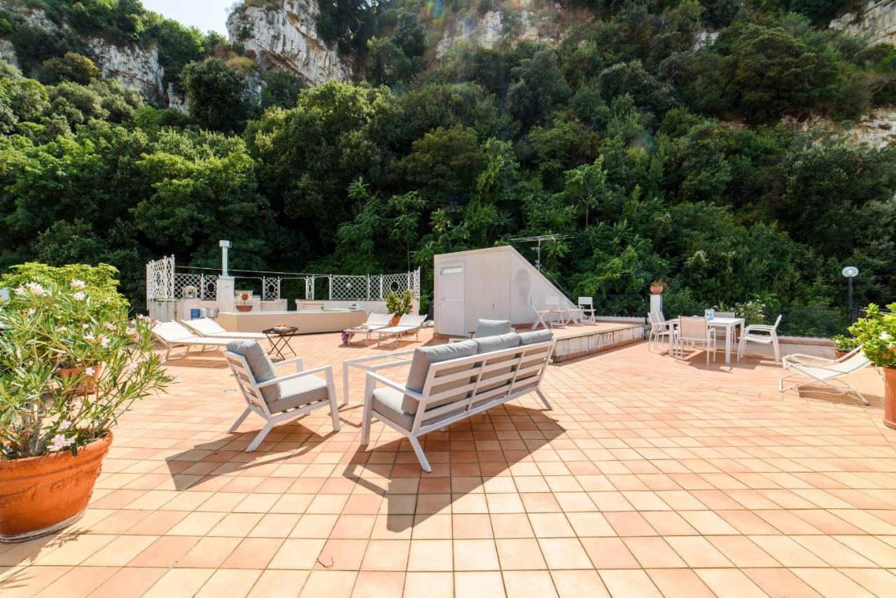 Estate4home - The Attic * Sorrente